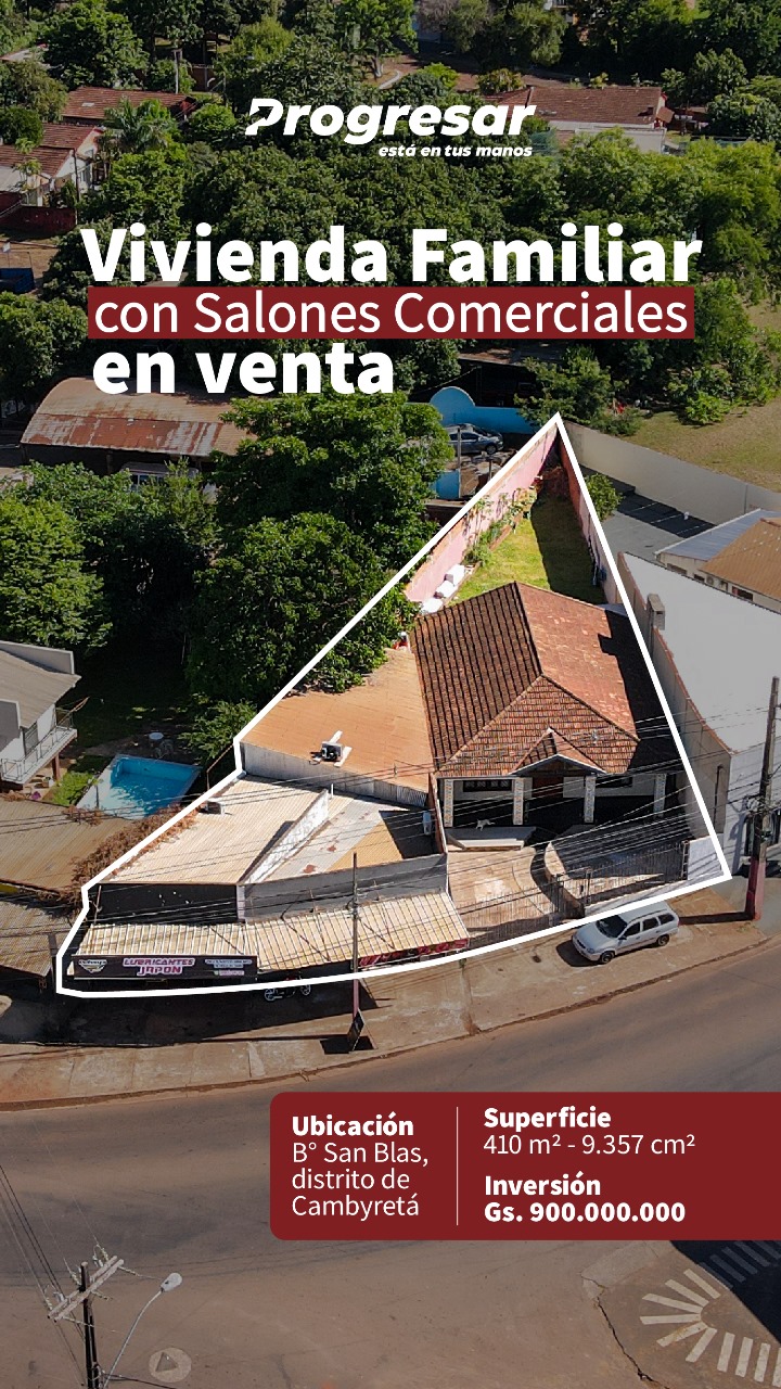 Vivienda con salones comerciales